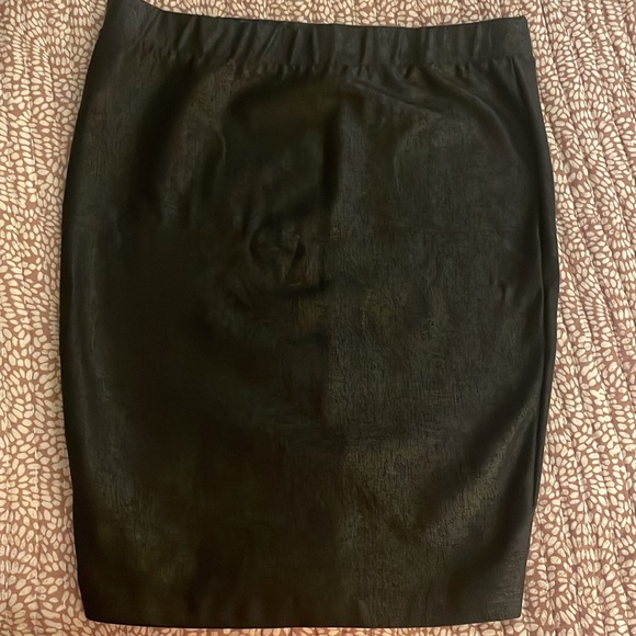 torrid Dresses & Skirts - Torrid Black Pencil Skirt Size 2 (size 18-20) EUC